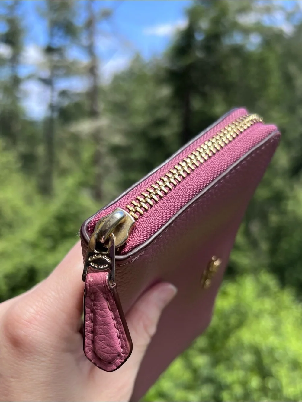 COACH Leather Wallet Purple/Pink Pebble Leather w Gold Hardware Wallet AUTHENTIC